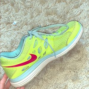 NEON DUAL FUSION TRAINERS